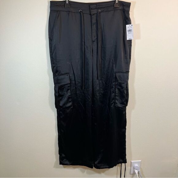 Sanctuary Eve Satin Cargo Pants Womens Size 31 Black NWT - Picture 3 of 14